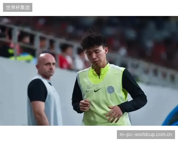 浙江队小将王钰栋半程攻入5球，成为本赛季中超赛场最引人注目的本土新星之一。